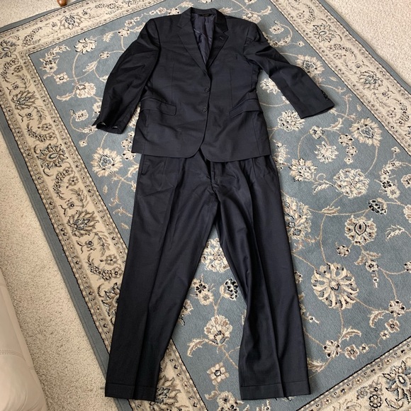 Men’s black suit - Picture 1 of 1